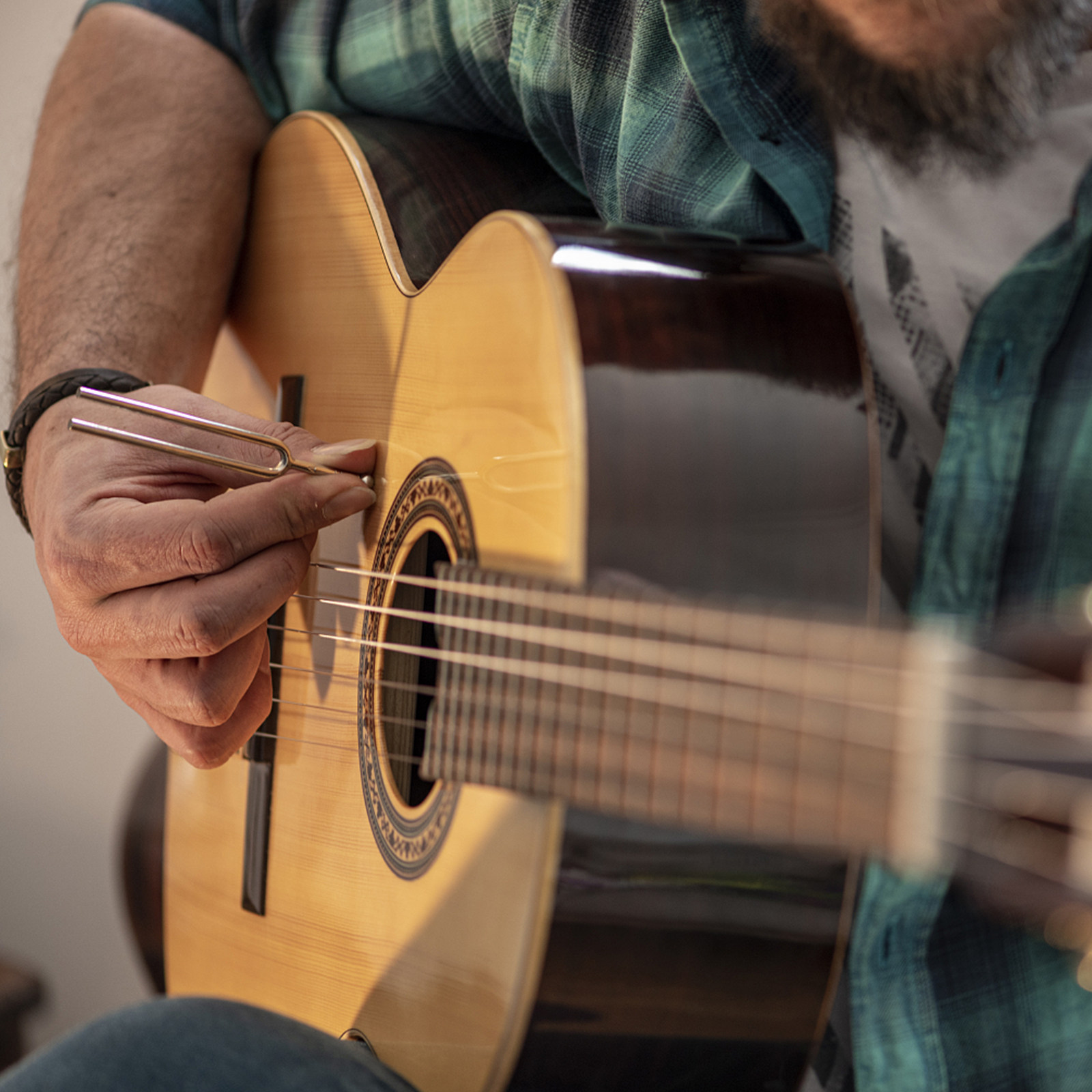 Набор из 2 профессиональных ги – обзор и цена Musical Instrument Tuning Guitar Tuner. Standard Guitar Tuning
